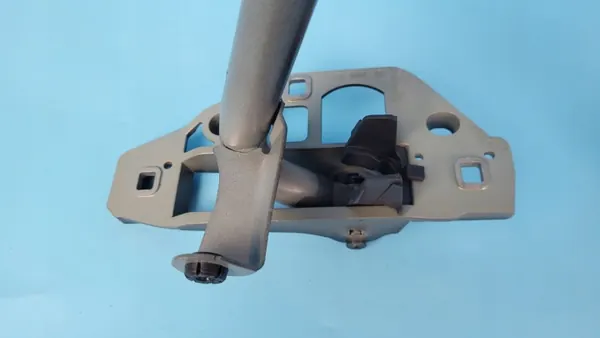 Mercedes EQE W295 Rechter kofferbakscharnier OEM A2957500200 image 3