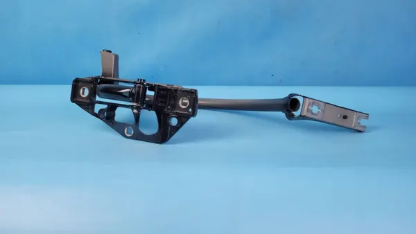 Mercedes EQE W295 Rechter kofferbakscharnier OEM A2957500200 image 8