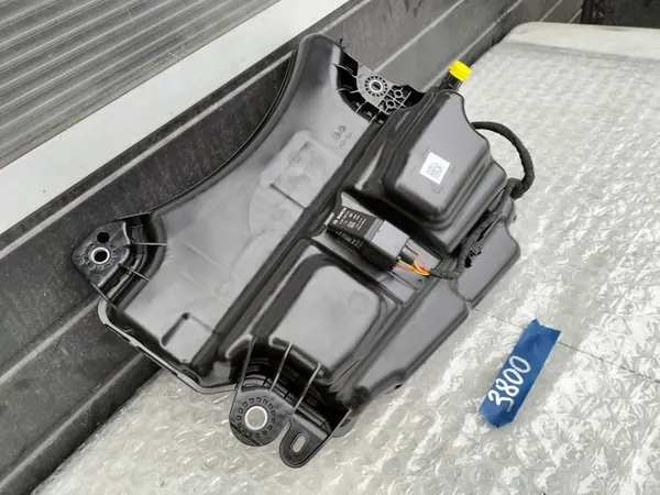 AdBlue-tank OEM 8WA131877AD voor VW Audi Skoda image 7