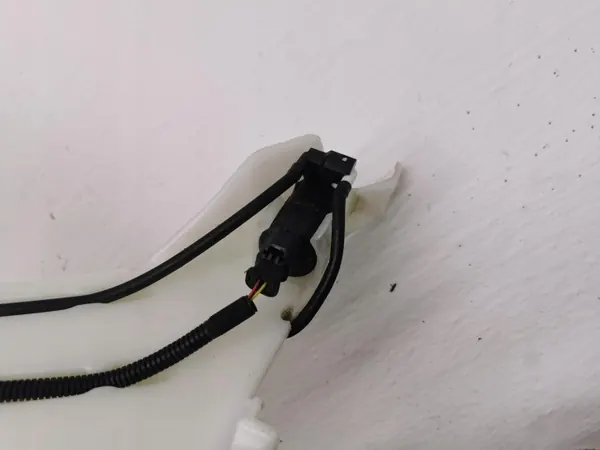 Ruitenwisservat met pomp OEM 9813397080 image 6