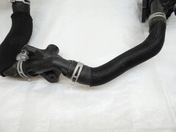 Boîtier de Thermostat Ford OEM 9820023280 Occasion image 5
