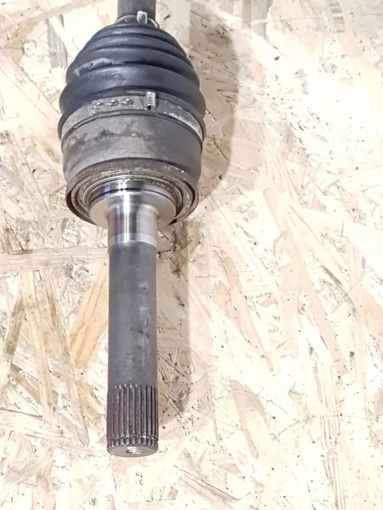 2000 Mitsubishi Pajero Sport I Front Half Shaft MR276860 image 3