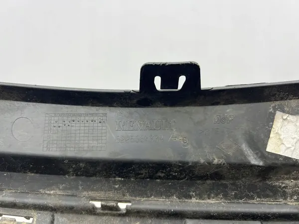 RENAULT TWINGO III Front Bumper Grill OEM 622566433R image 5