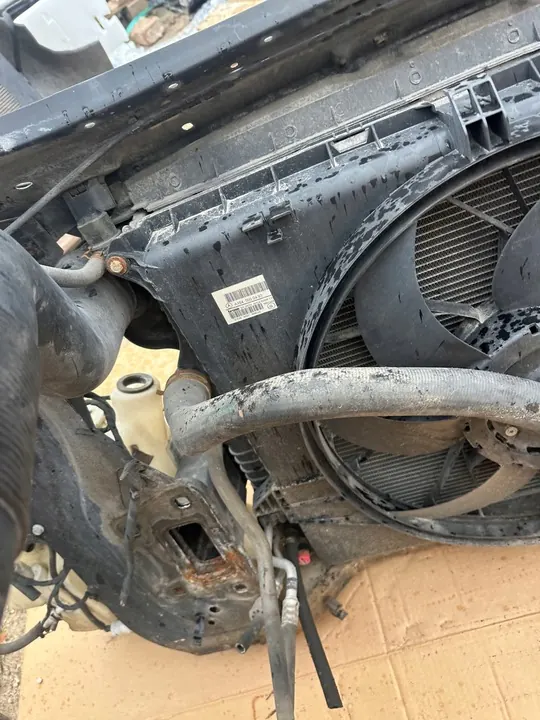 Radiador dianteiro completo Mercedes W164 image 8