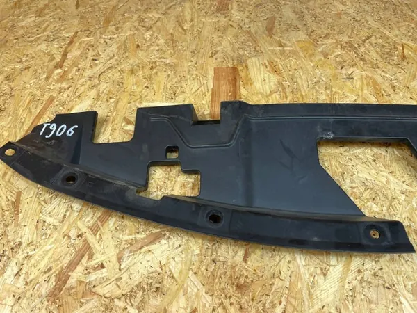 Nissan Juke II Gurtabdeckung vorne OEM 62322-6PA0A image 3