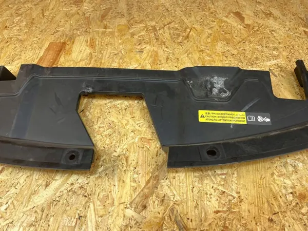 Nissan Juke II Gurtabdeckung vorne OEM 62322-6PA0A image 4
