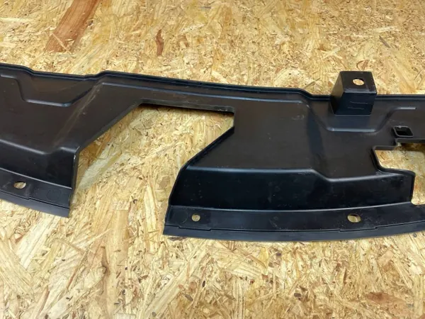 Nissan Juke II Gurtabdeckung vorne OEM 62322-6PA0A image 9