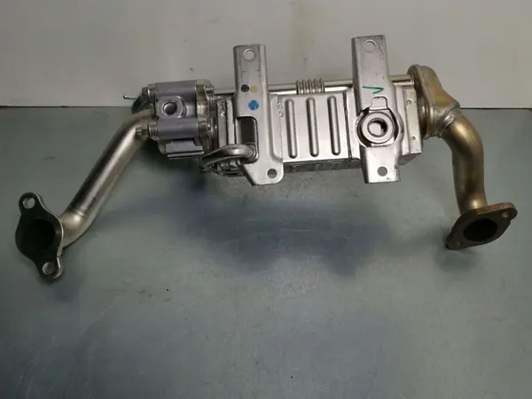 Arrefecedor EGR Toyota OEM FBZ6841 - Usado image 6