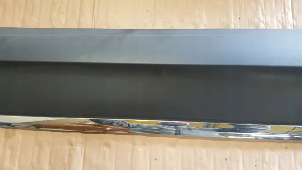 OEM 5NA854940 Oikea Etuoven Lista VW Tiguan II:lle image 3