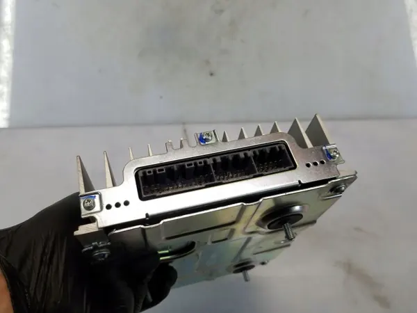 Amplificateur JBL OEM 96370-2T350 pour Kia Optima III image 3