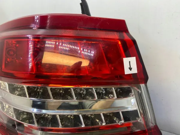 Linker LED achterlicht Mercedes W212 S212 Avantgarde A2128203964 image 3