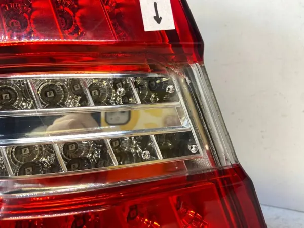 Linker LED achterlicht Mercedes W212 S212 Avantgarde A2128203964 image 4