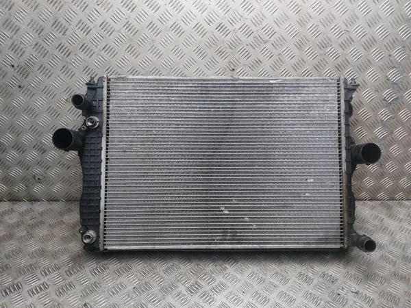 Audi A8 D2 2.5 TDI Kylare 4D0145805B 4D0121251K image 2