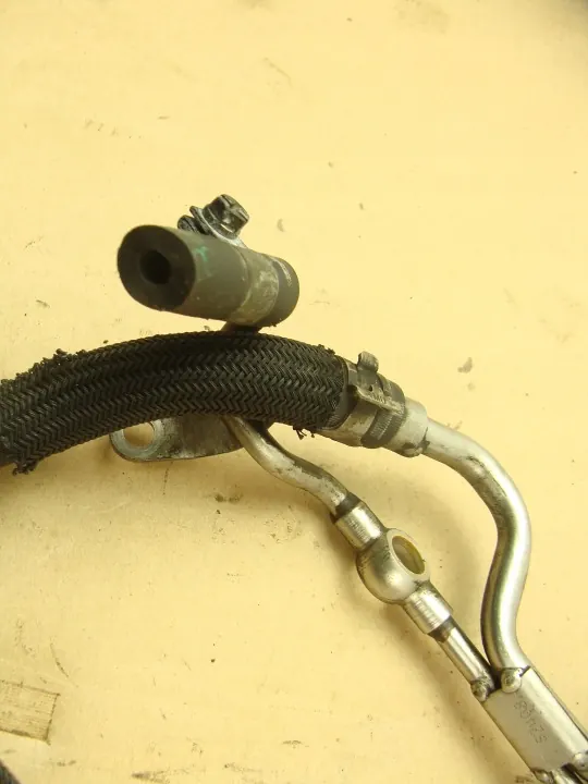 Distribuidor de combustible OEM 07L127503L para Audi RS6 C6 image 3