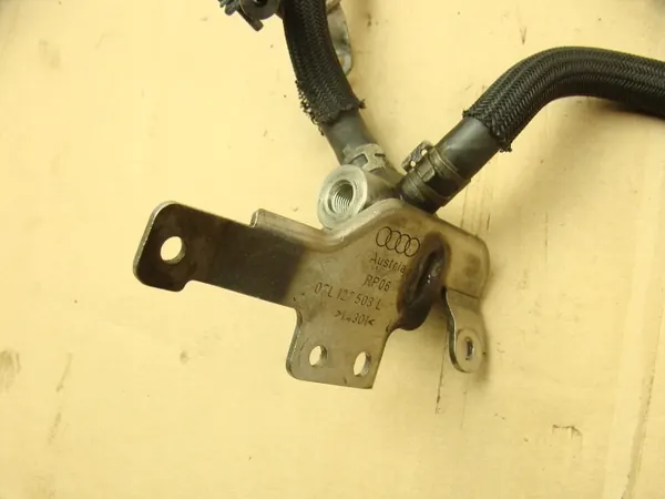 Distribuidor de combustible OEM 07L127503L para Audi RS6 C6 image 6