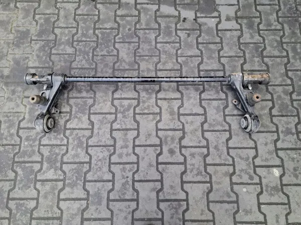 Renault OE ohjaamon kallistustanko Gama T:lle image 2