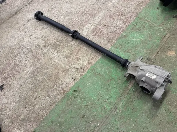 2013 BMW 6 F06 Gran Coupe Rear Diff 7584444 image 2