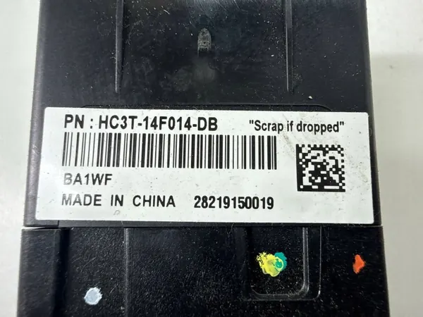 Ford Ecosport USB-portti OEM HC3T14F014DB image 7