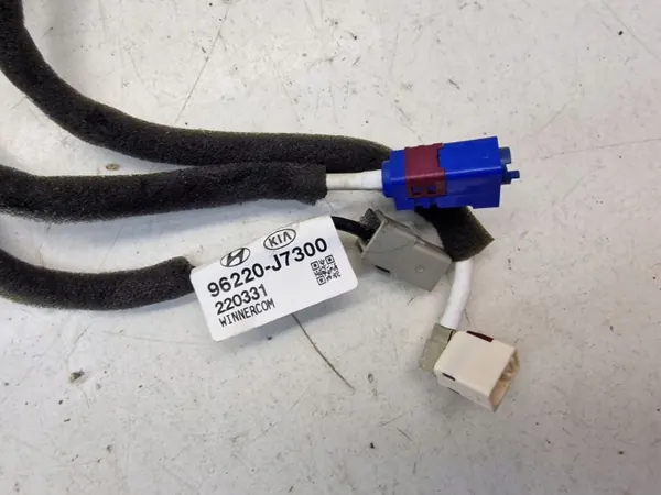 KIA Ceed Äänijohdotus OEM 96220J7300 image 3