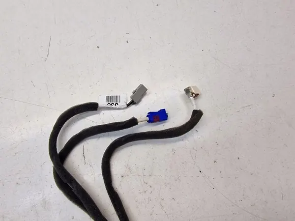 KIA Ceed Äänijohdotus OEM 96220J7300 image 4
