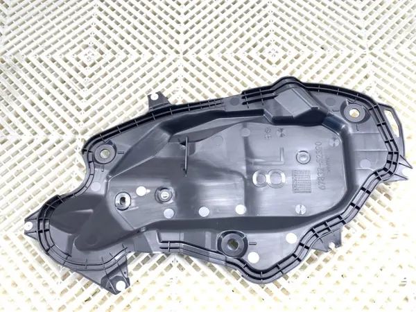 Aislamiento Puerta Delantera Izquierda Lexus LBX OEM 67832-52390 image 2