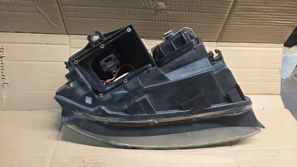 AUDI A4 B6 Faro Delantero Izquierdo Xenón 8E0941003S image 6