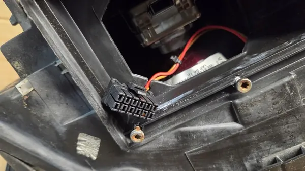 AUDI A4 B6 Faro Delantero Izquierdo Xenón 8E0941003S image 7