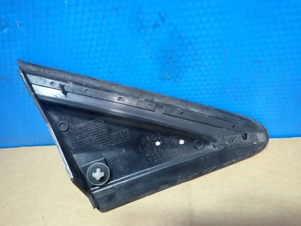 Fiat OE 735430776 Kotflügelschutztriangle - Chrom image 3