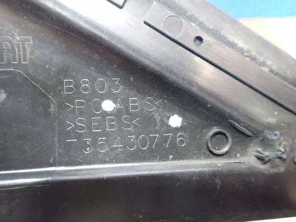 Fiat OE 735430776 Kotflügelschutztriangle - Chrom image 5