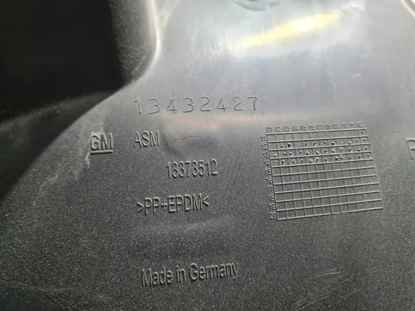 OEM 13432427 Höger Framhjulshus Opel Astra J Lift image 8