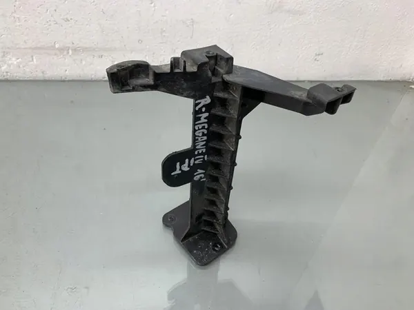 Deslizamento de para-choque traseiro direito Megane IV 1.5 DCI 850460376R image 4