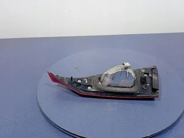 Mazda 3 III BM Sedán Luz Interior Trasera Izquierda image 3