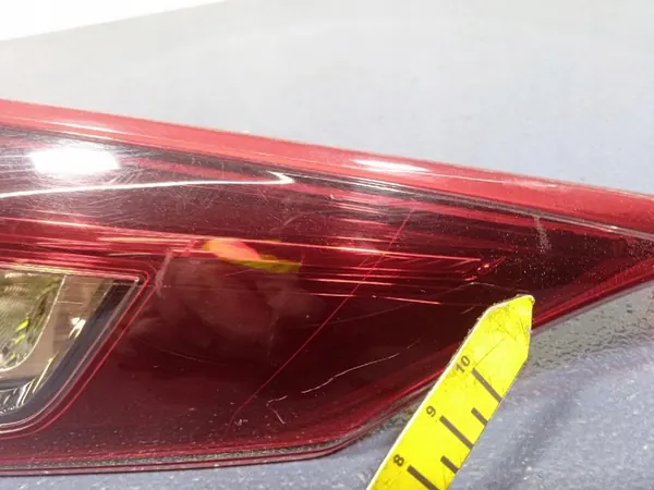 Mazda 3 III BM Sedán Luz Interior Trasera Izquierda image 7