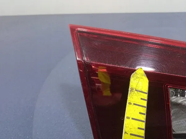 Mazda 3 III BM Sedán Luz Interior Trasera Izquierda image 9