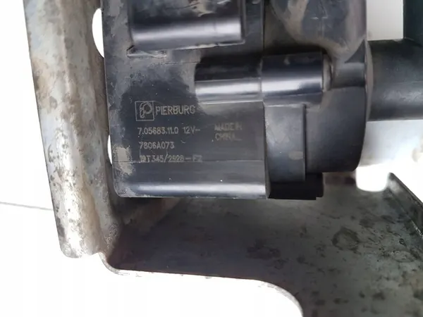 Vattenpump Mitsubishi Outlander 2.4 PHEV 2018-2020 OEM 7806A073 image 4