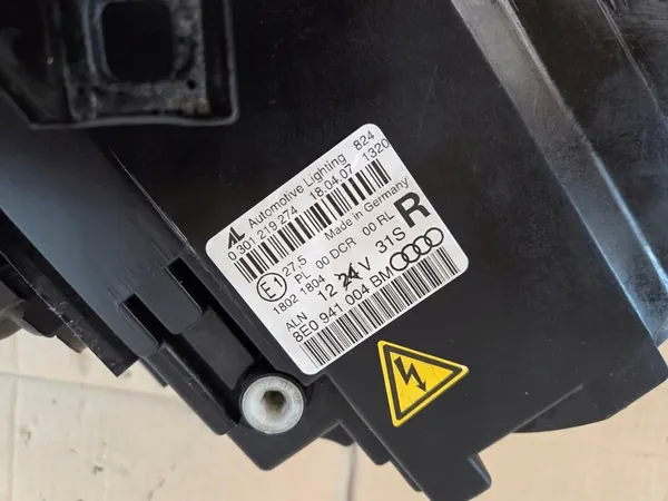 AUDI A4 B7 Faro Delantero Derecho Bi-Xenón OEM 8E0941004BM image 4