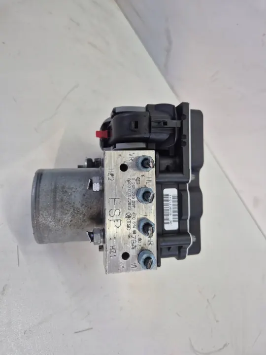 Bomba ABS Audi A6 C6 OEM 4F0614517BA Usado image 4