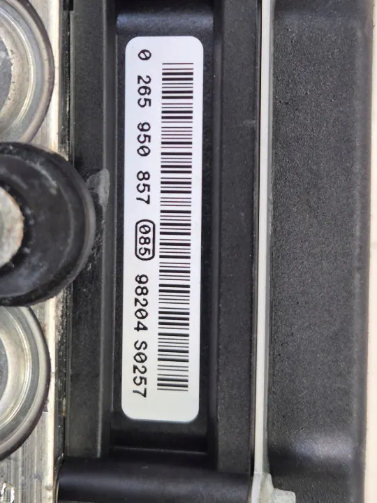 Bomba ABS Audi A6 C6 OEM 4F0614517BA Usado image 7
