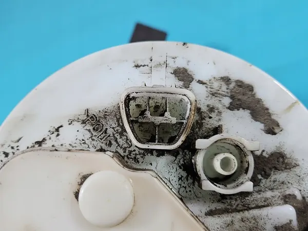 Brandstofpomp Toyota Yaris II 1.3 VVTI 77020-0D080 image 7