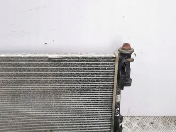 Radiateur d'eau Mercedes-Benz OEM AMD189328 Occasion image 5