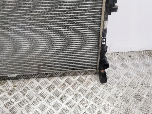 Radiateur d'eau Mercedes-Benz OEM AMD189328 Occasion image 6