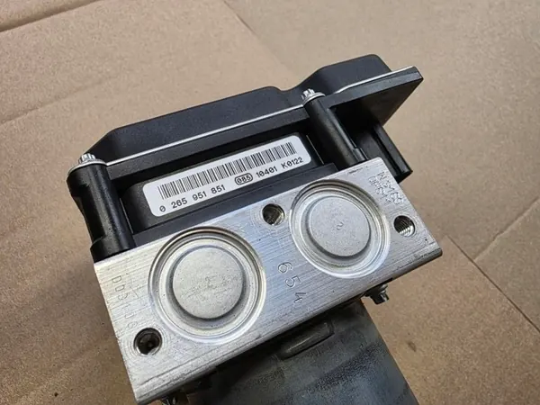 ABS-pomp BMW X1 E84 OEM 0265951851 image 3