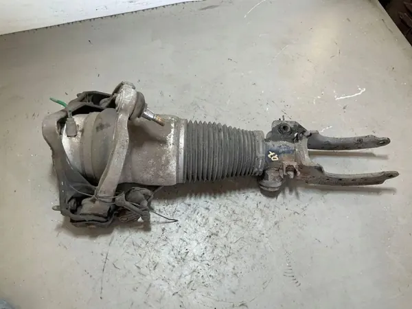 Amortecedor pneumático dianteiro direito OEM 7L8616040D Audi Q7 image 3