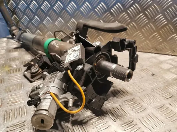 Opel Meriva B ohjausvaihdeosa OEM 13251948 image 3