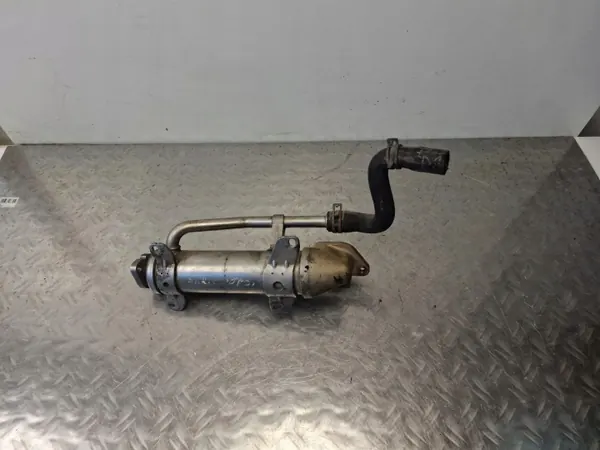 Refrigerador EGR Volkswagen usado OEM 1106V700 image 3