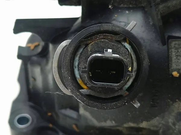 Termostato Nissan OEM AMD204028 - Pieza Usada image 7