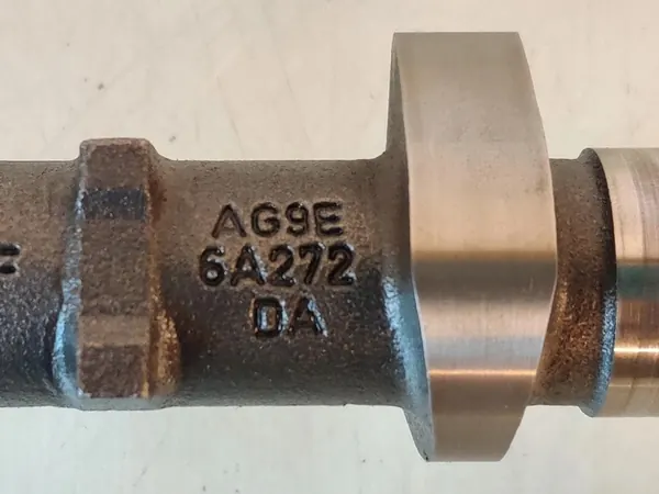 Engranaje de árbol de levas de escape + eje Jaguar XE 2.0 Turbo image 8