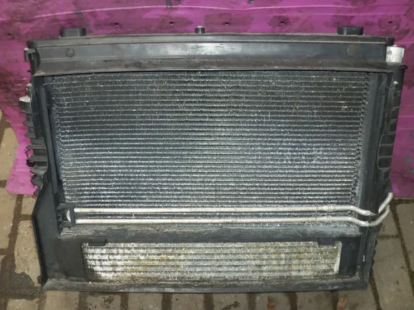 BMW OE 7 787 440 Radiador de refrigeración del motor image 2