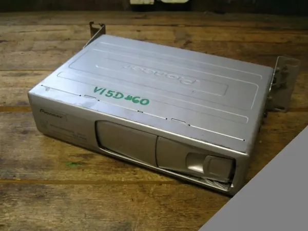 Honda CDX-P650 OEM Pioneer-wisselaar voor Civic 95-01 image 2
