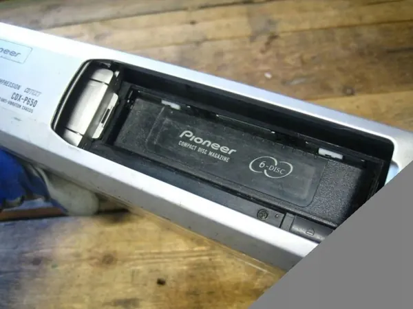 Honda CDX-P650 OEM Pioneer-wisselaar voor Civic 95-01 image 3